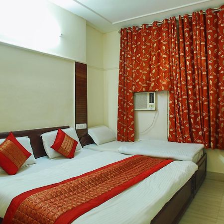 Hotel Raghunath Jammu Eksteriør billede