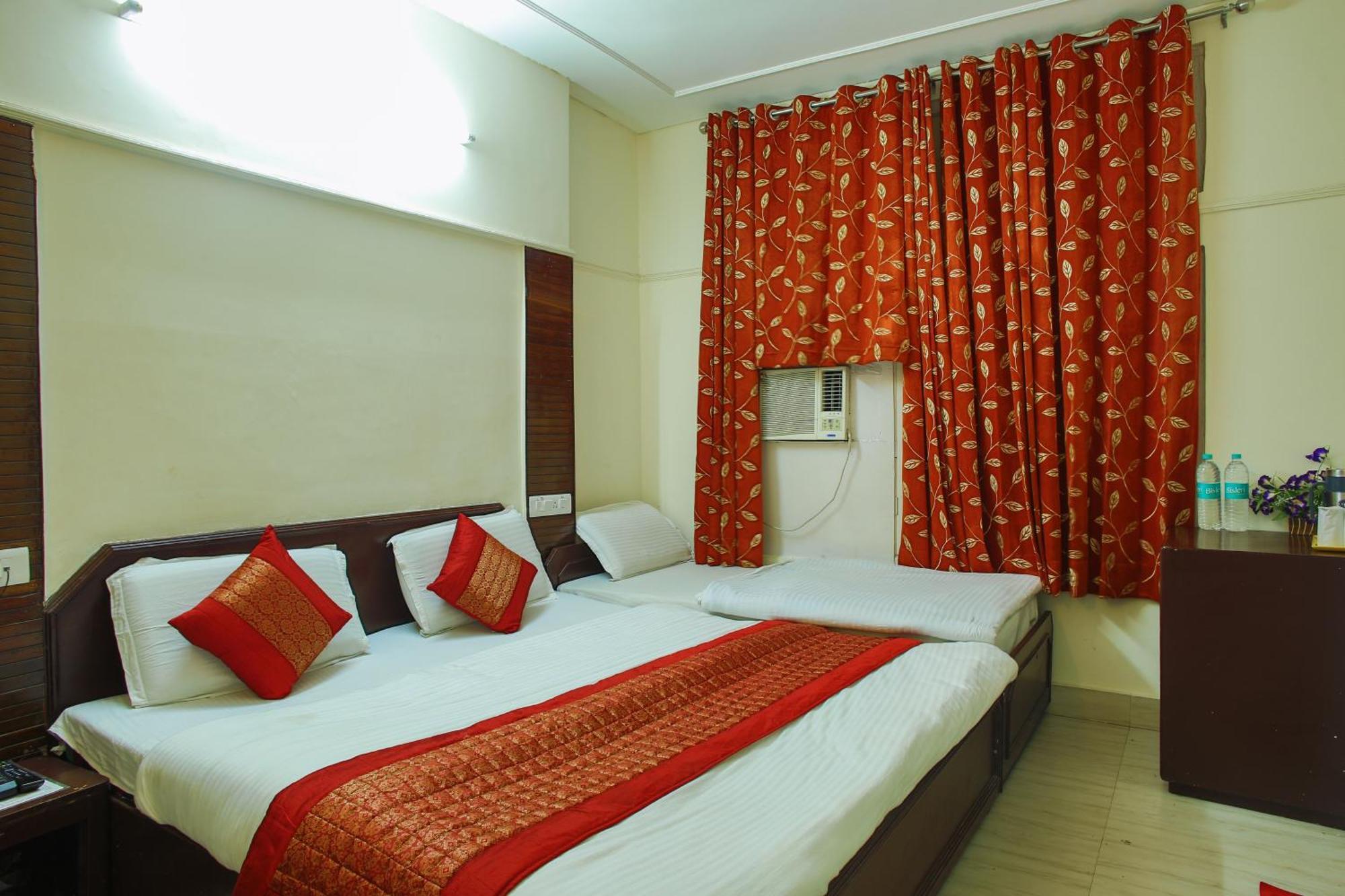 Hotel Raghunath Jammu Eksteriør billede