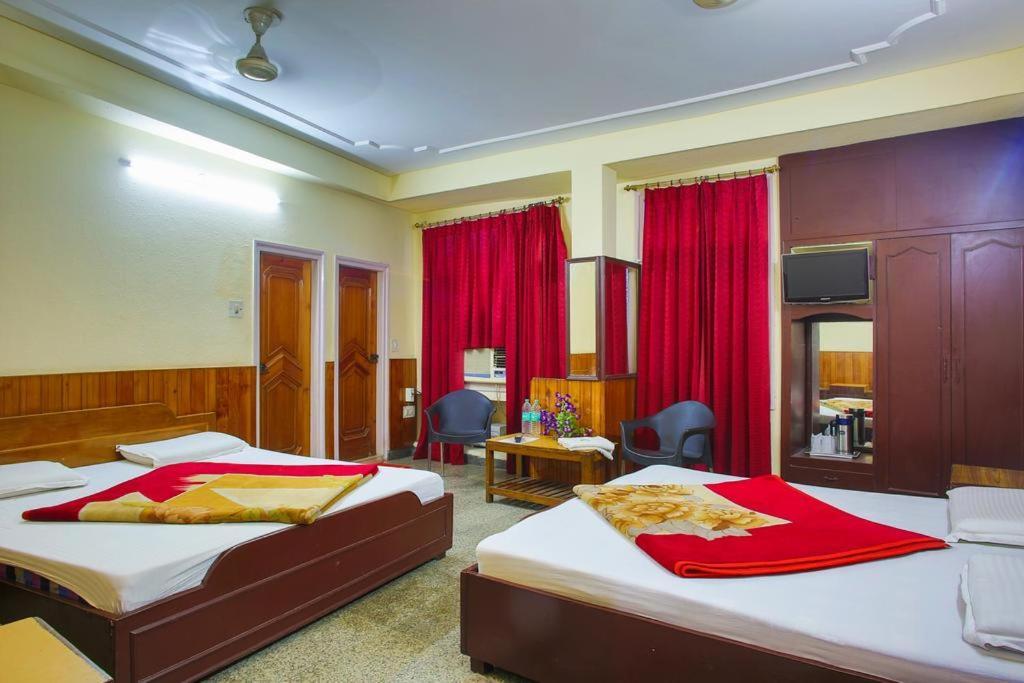 Hotel Raghunath Jammu Eksteriør billede