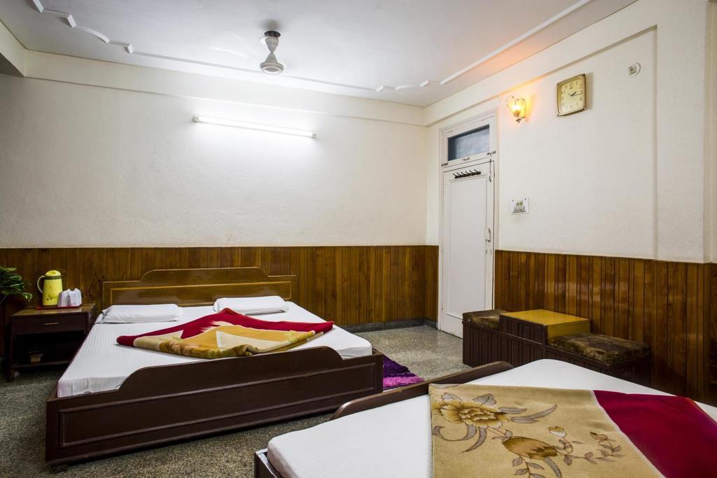Hotel Raghunath Jammu Eksteriør billede