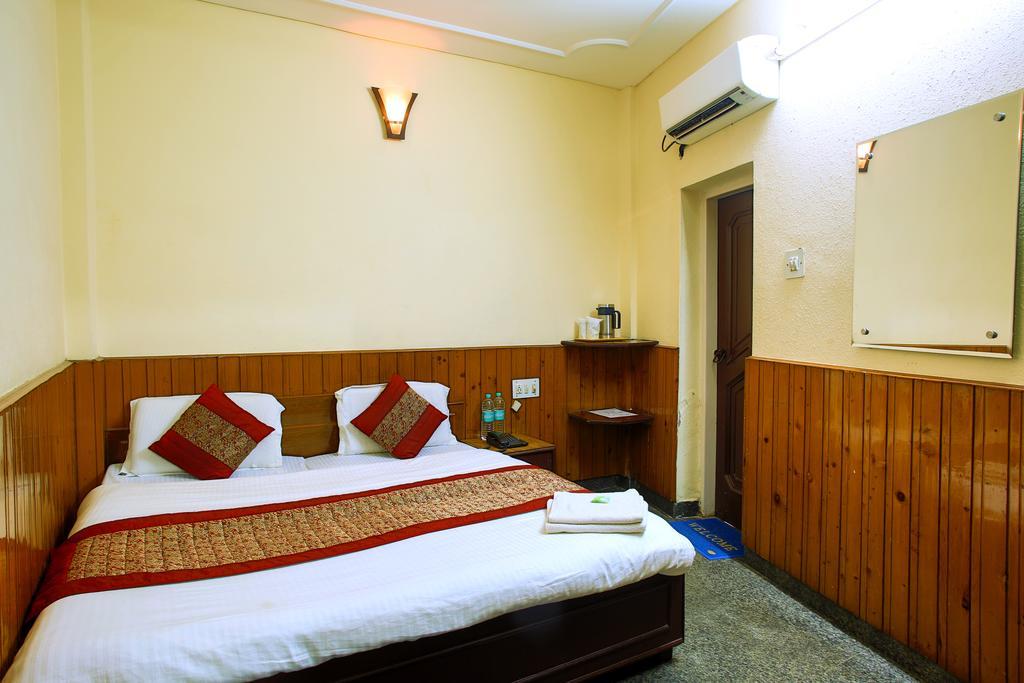 Hotel Raghunath Jammu Eksteriør billede